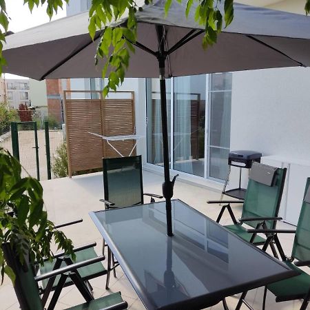 Las Brisas Garden Apartment Burgas ภายนอก รูปภาพ
