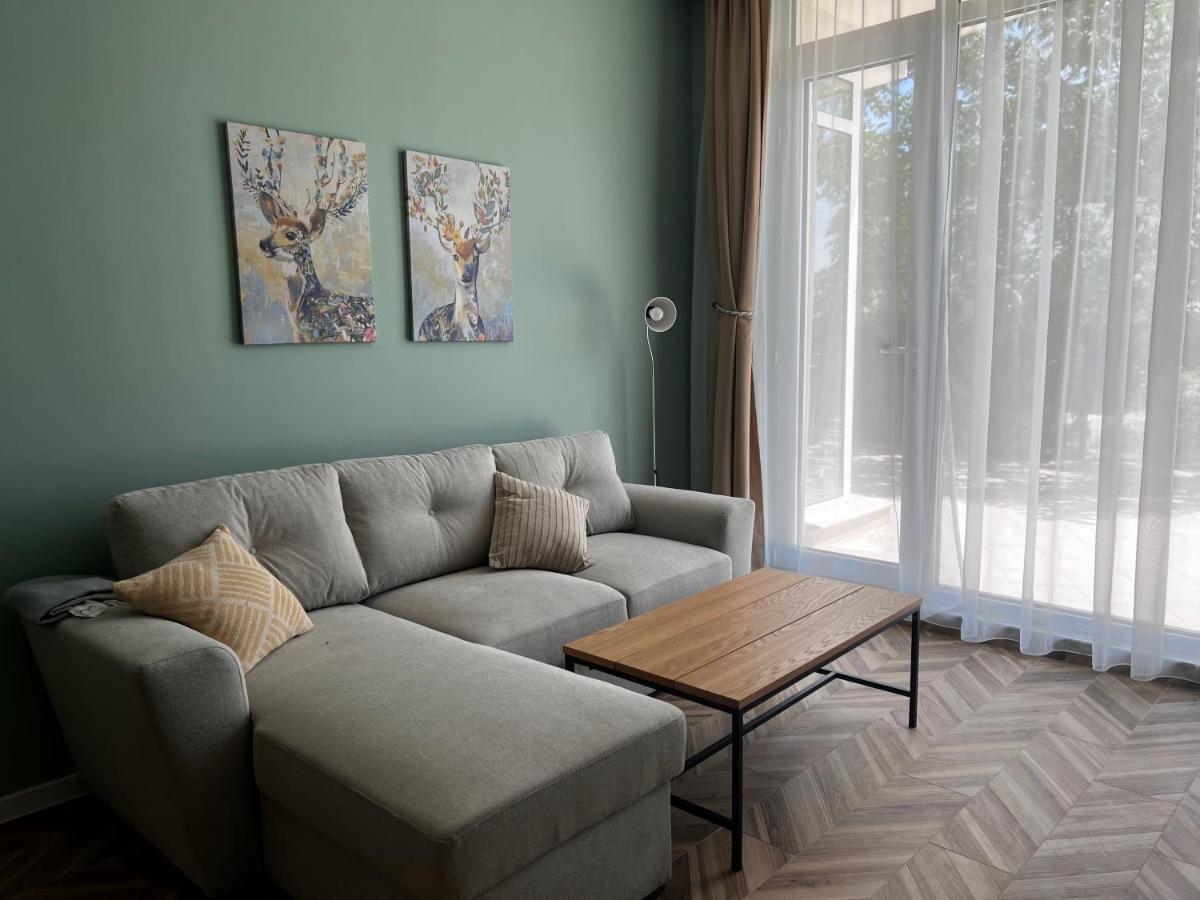 Las Brisas Garden Apartment Burgas ภายนอก รูปภาพ
