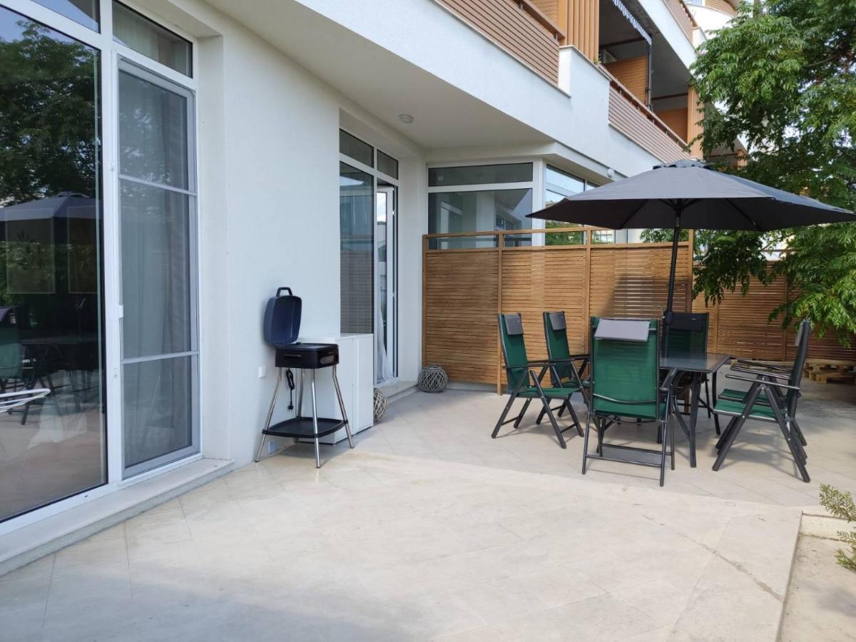 Las Brisas Garden Apartment Burgas ภายนอก รูปภาพ