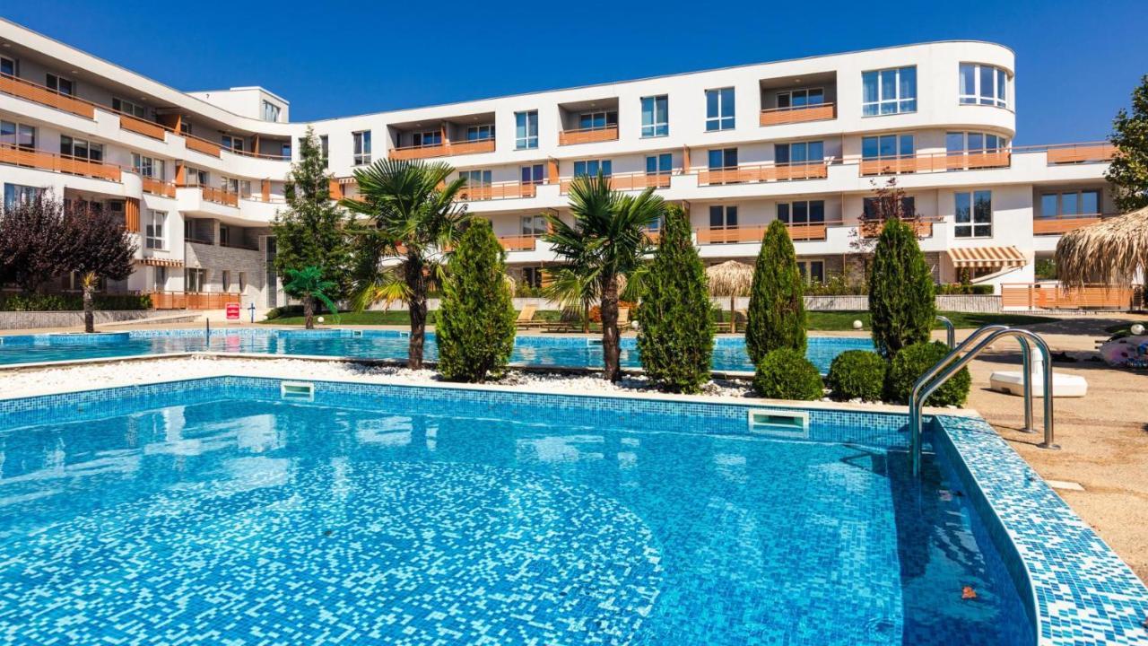 Las Brisas Garden Apartment Burgas ภายนอก รูปภาพ
